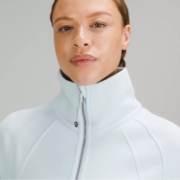 ❤️ Lululemon Scuba Oversized Funnel Neck in Powder Blue Size XS/S NWT - Picture 10 of 13